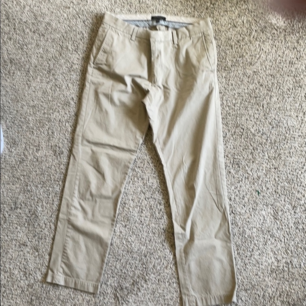 Men’s 34x34 khakis. Banana Republic.